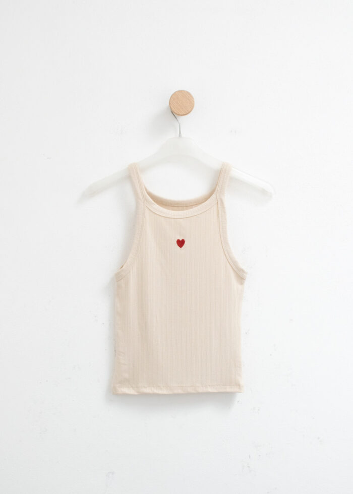 TERE BORDADO CORAZÓN